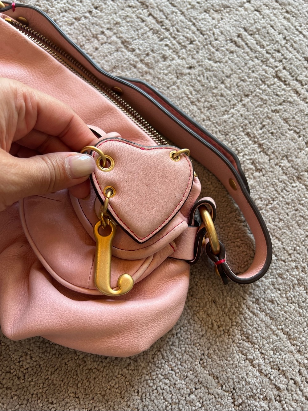 Juicy Couture Vintage Pink Leather Shoulder Bag with Charm - Picture 12 of 16